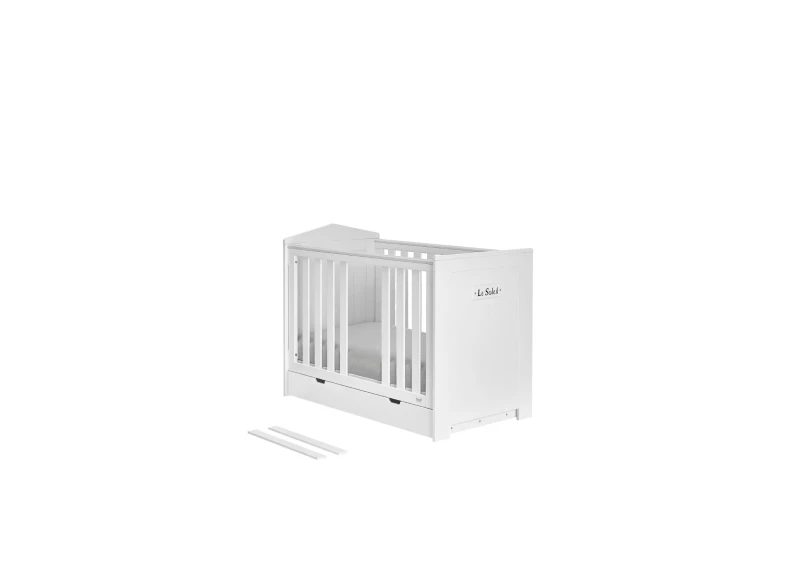 Łóżeczko dziecięce Pinio Le Soleil w kolorze białym z szufladą i wyjmowanymi szczeblami.