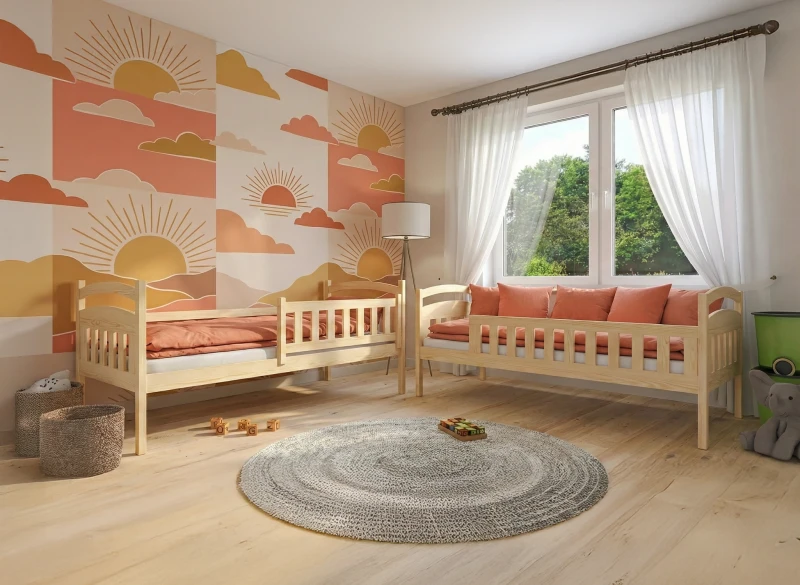 Przytulny pokój dziecięcy z dwoma łóżkami sosnowymi i motywem gór na ścianie.
