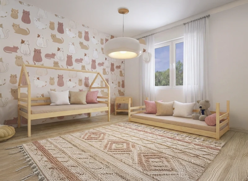 Aranżacja pokoju dziecka z drewnianym łóżkiem domkiem i dywanem boho.