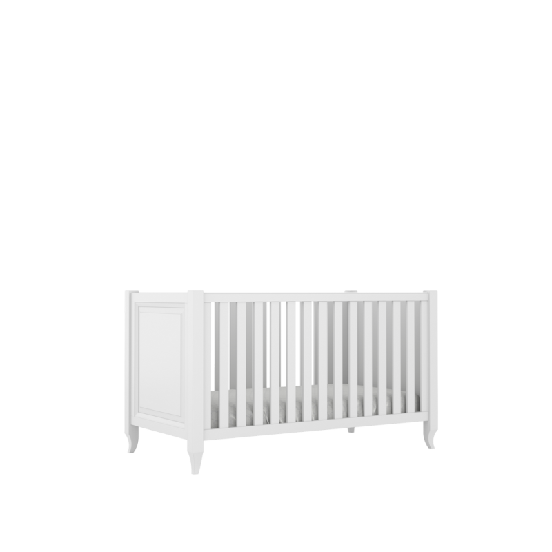 Białe łóżeczko dla niemowlaka z pionowymi szczebelkami, tradycyjny design.